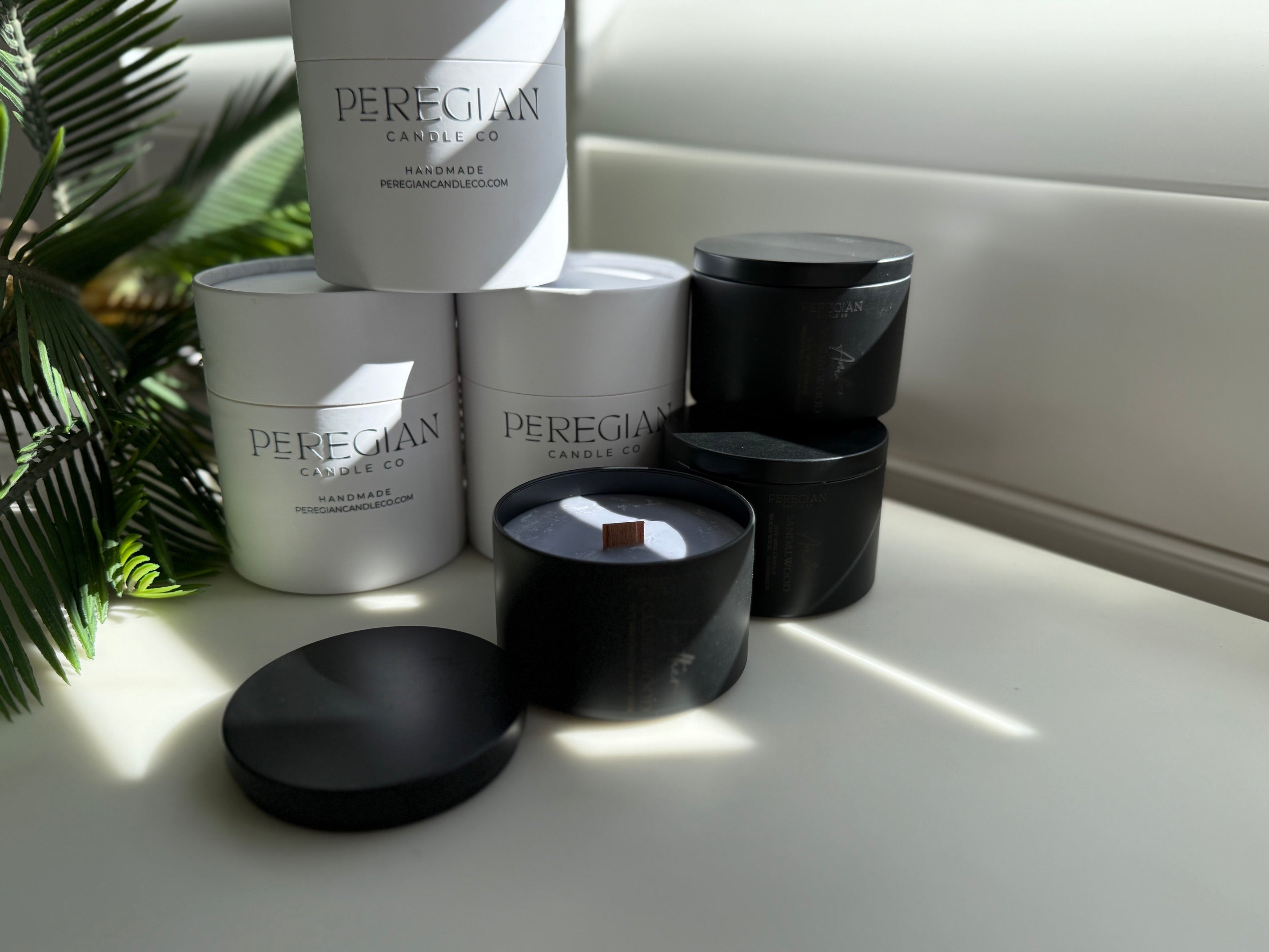 Arabian Collection - Tins - Amber Sandalwood & Leather Cedarwood